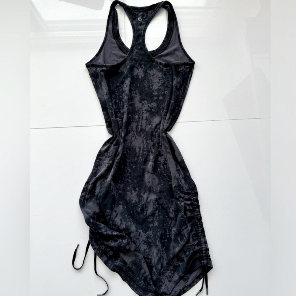 Lululemon It's A Cinch Dress 4 Sleeveless Racer back dress